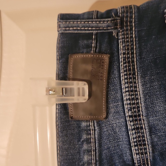 Buckle Jeans - Picture 5 of 7